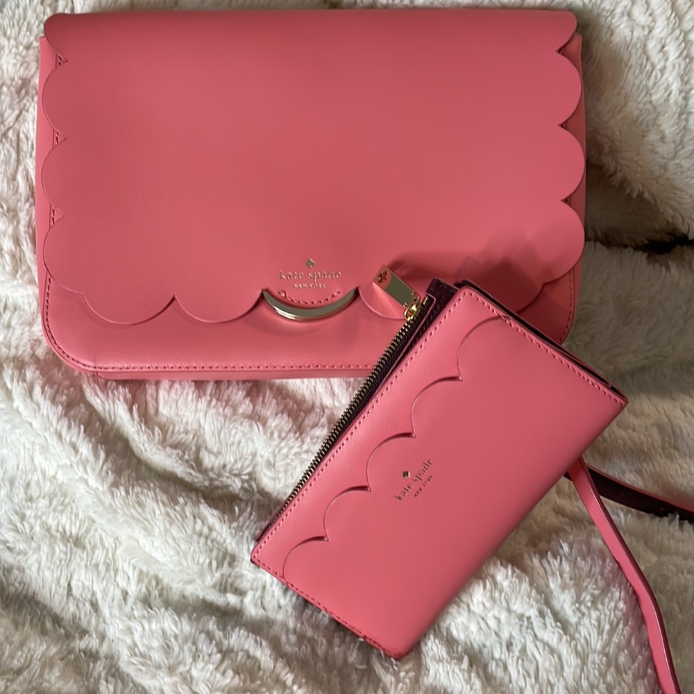 NWOT Coral Kate Spade Crossbody Purse with wallet